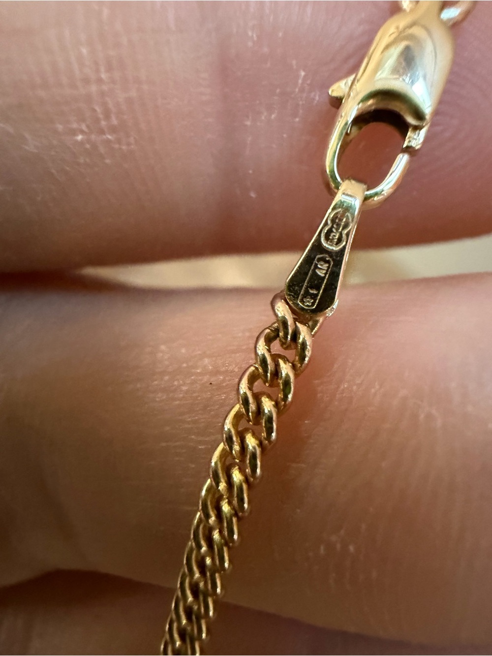 9k gold unoaerre tight curb chain - Picture 4 of 7